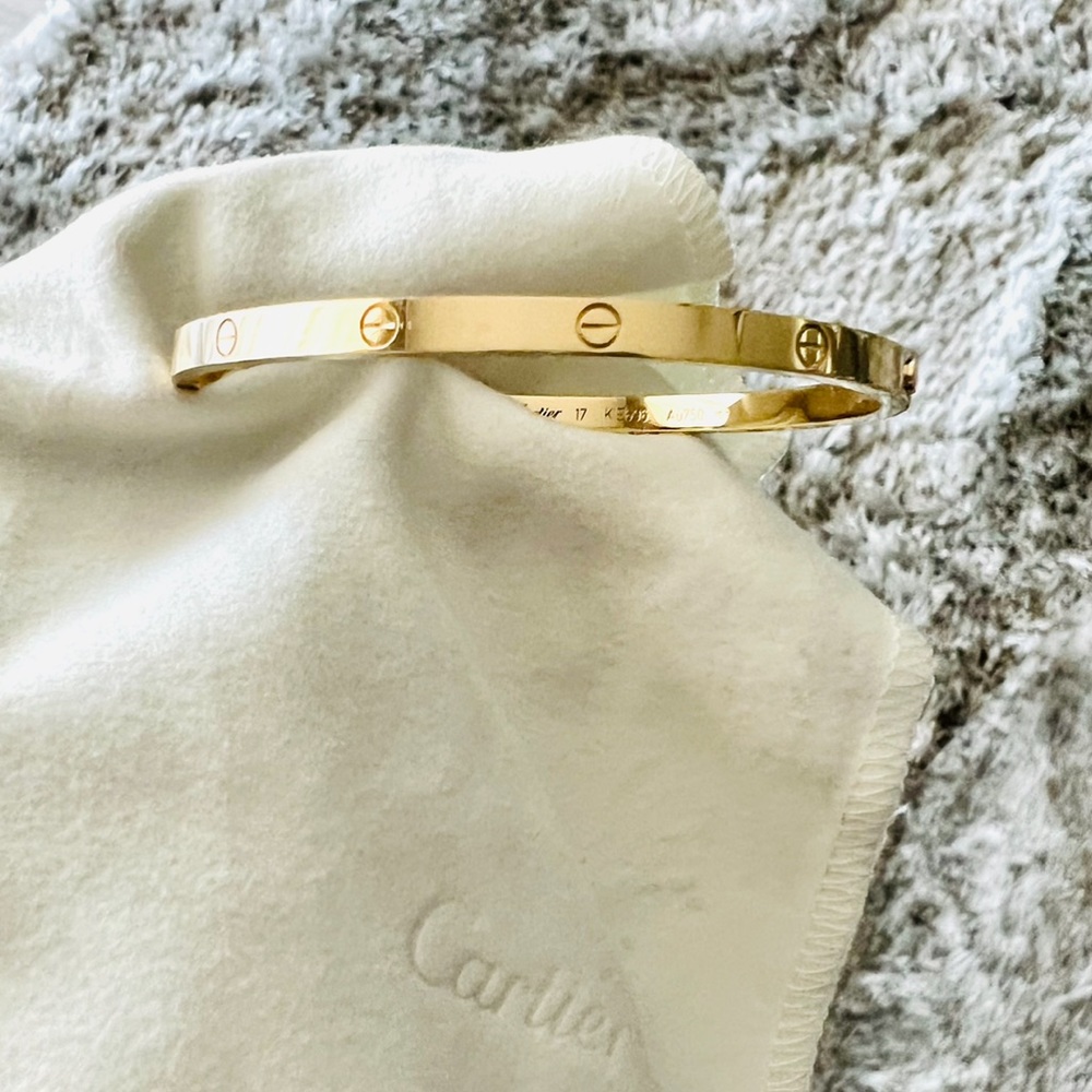 Cartier LOVE Bracelet (Small) Size 17 18K Yellow gold